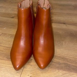 Brand New Corso Como Leather Ankle Boots in Size 7M